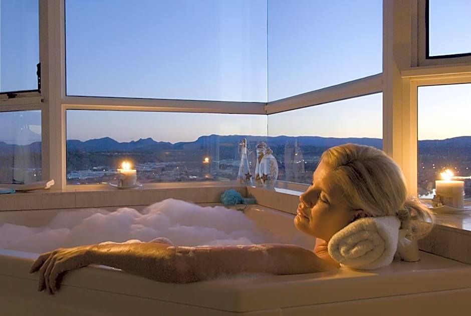 2nd Avenue Beachside Apartments