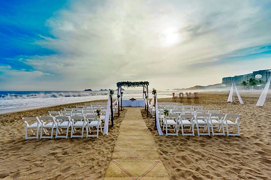 Park Royal Beach Ixtapa - All Inclusive