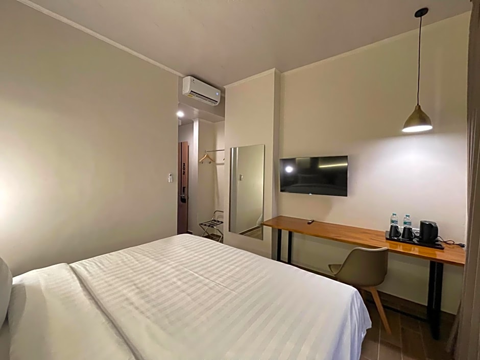 Azana Essence Sanggabuana Bogor