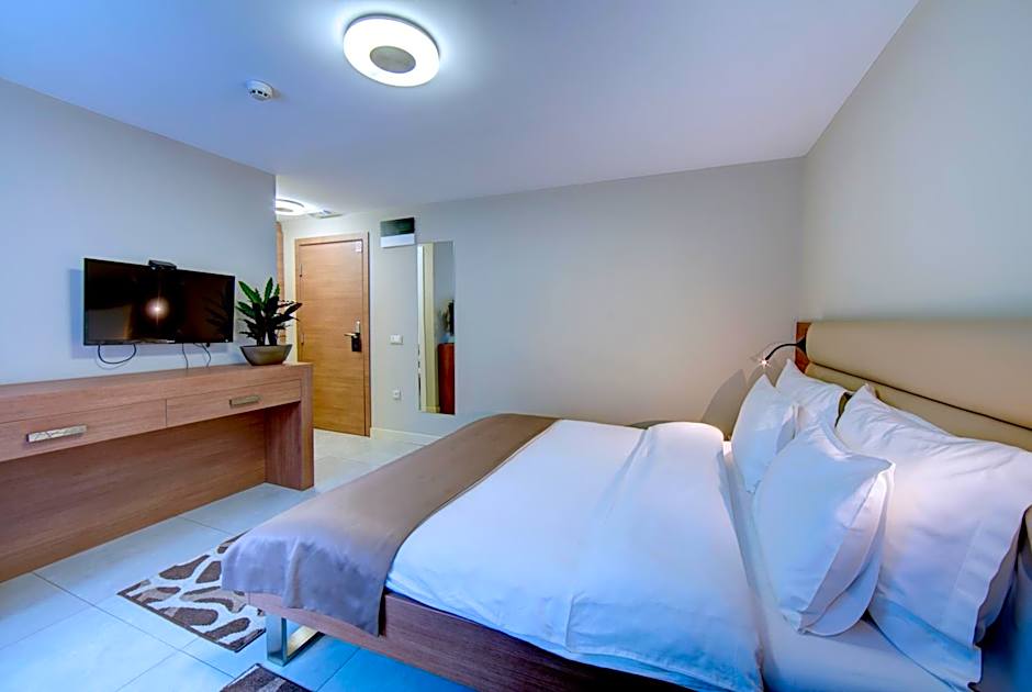 Hotel Srbija Garden-FREE PARKING