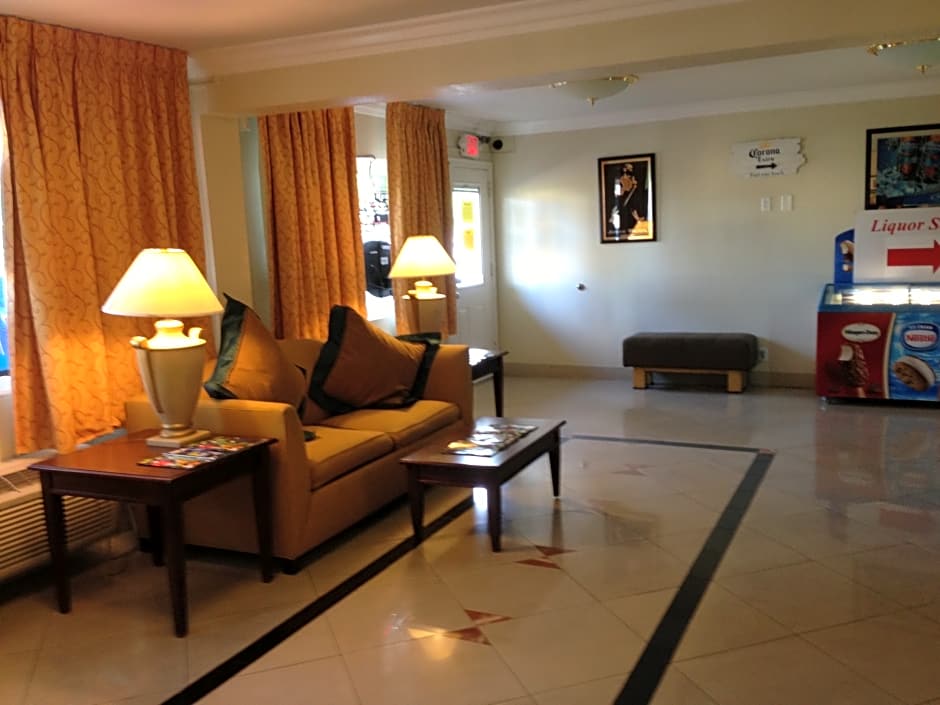 Super 8 by Wyndham Las Vegas North Strip/Fremont St. Area