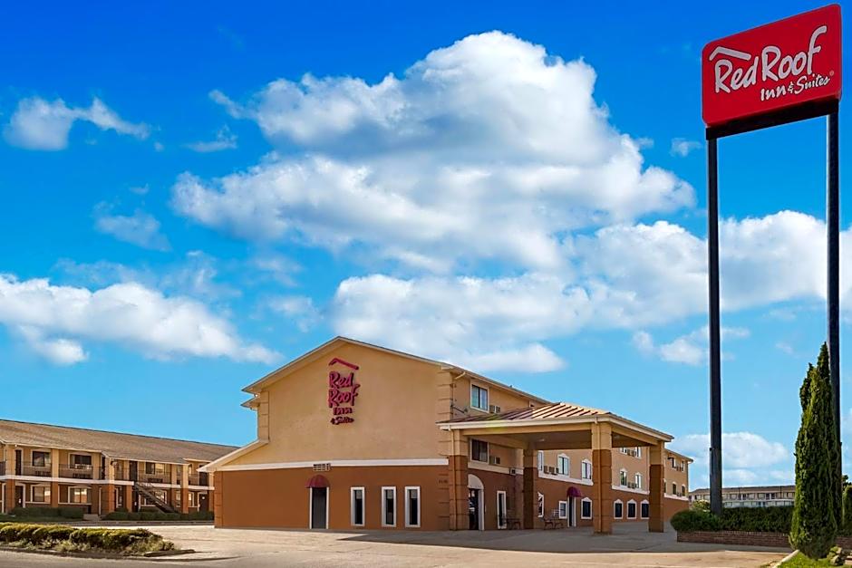 Red Roof Inn & Suites Denton
