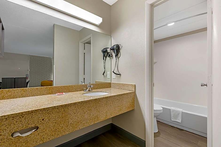 Econo Lodge Creedmoor - Butner