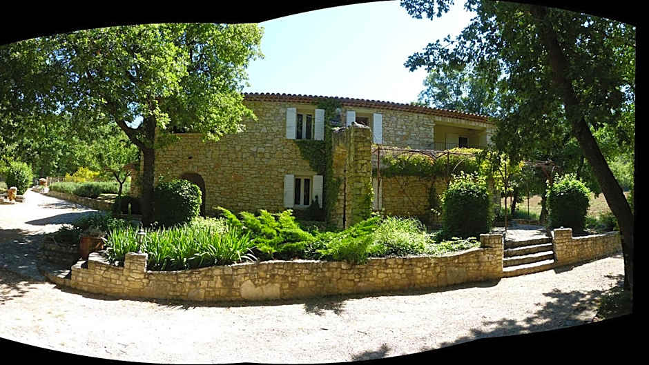 Hôtel Lou Caleù restaurant le Rocher des Abeilles