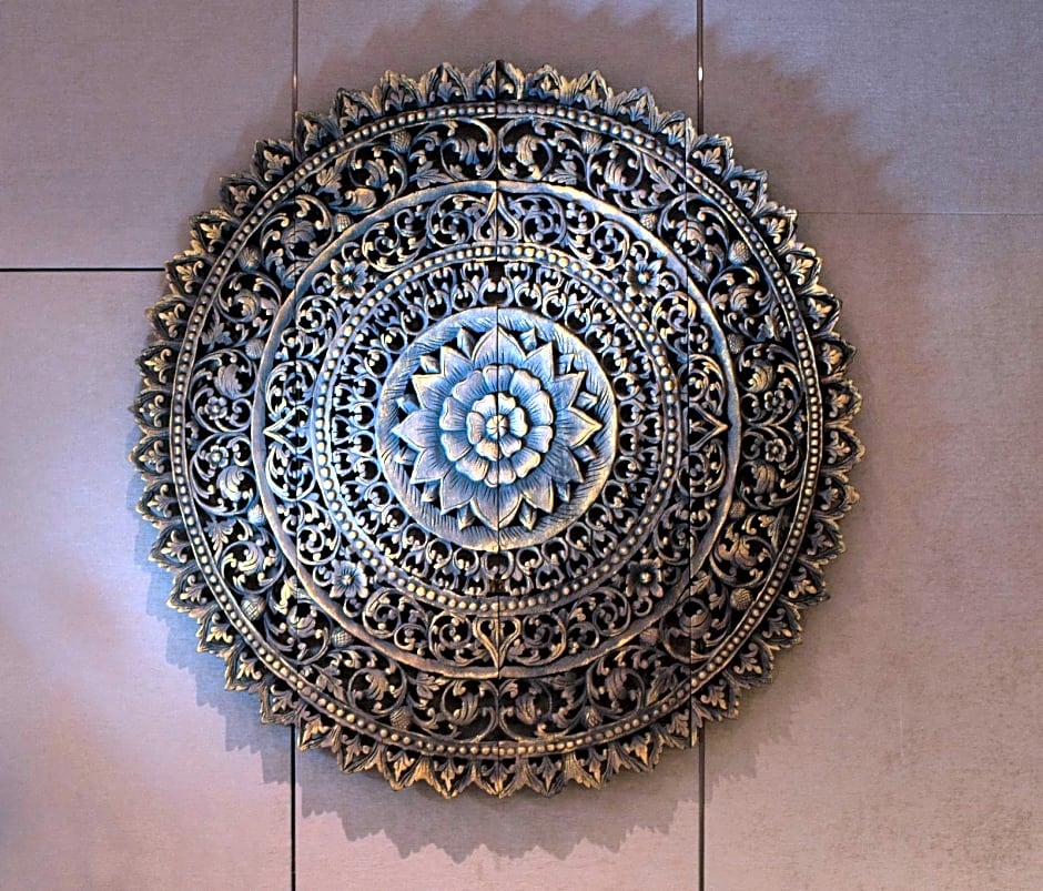 Soravit on Granville