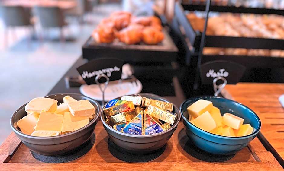 Hotel Victor Pruszkow DeSilva