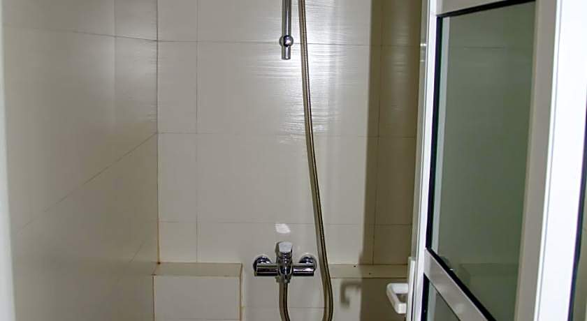 H Benjamin Residence