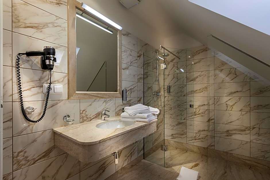 Little King Hotel U Malvaze