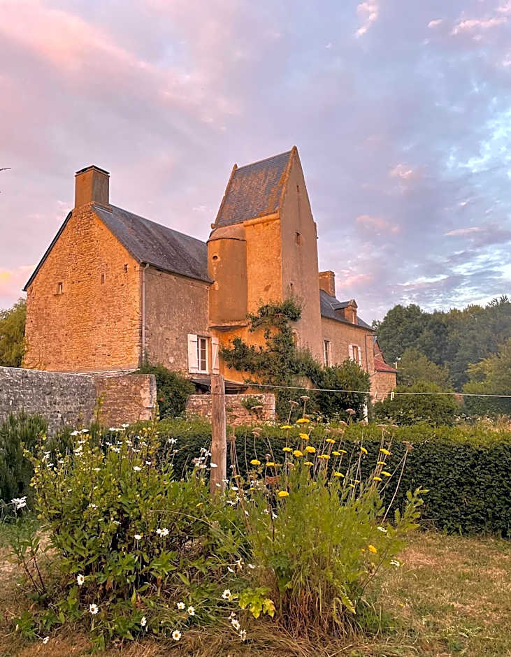 Ferme fortifiée d Enguenard