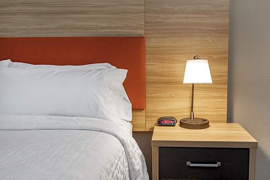 Candlewood Suites Mount Pleasant By IHG
