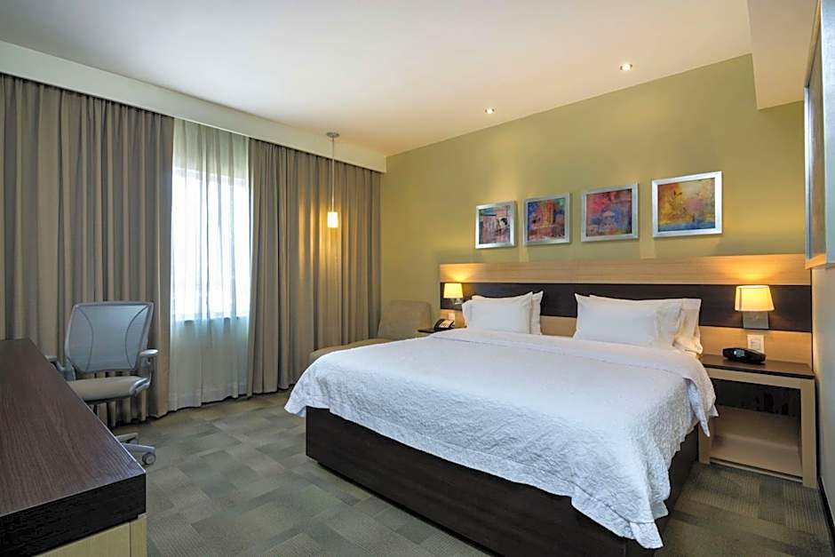 Hampton Inn By Hilton Silao Aeropuerto