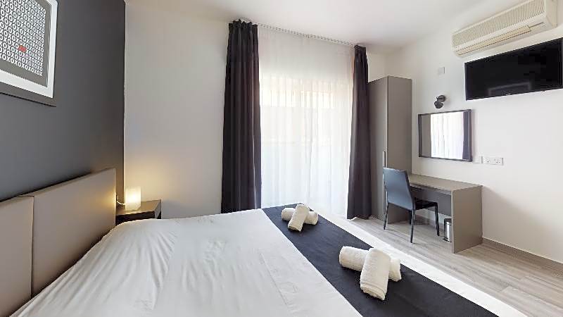 Block Aparthotel
