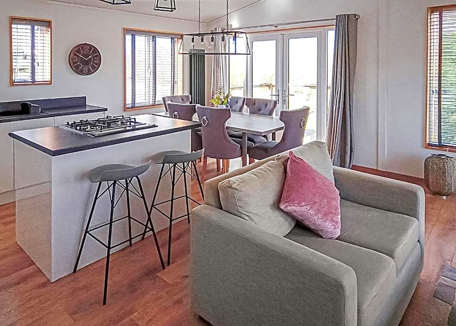 Cherry Bird Country Park