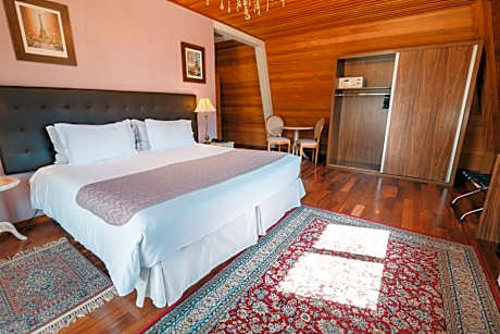 Master Double or Twin Room