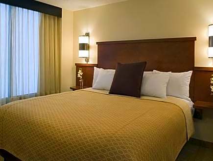 King Bed High Floor (with sofa bed)