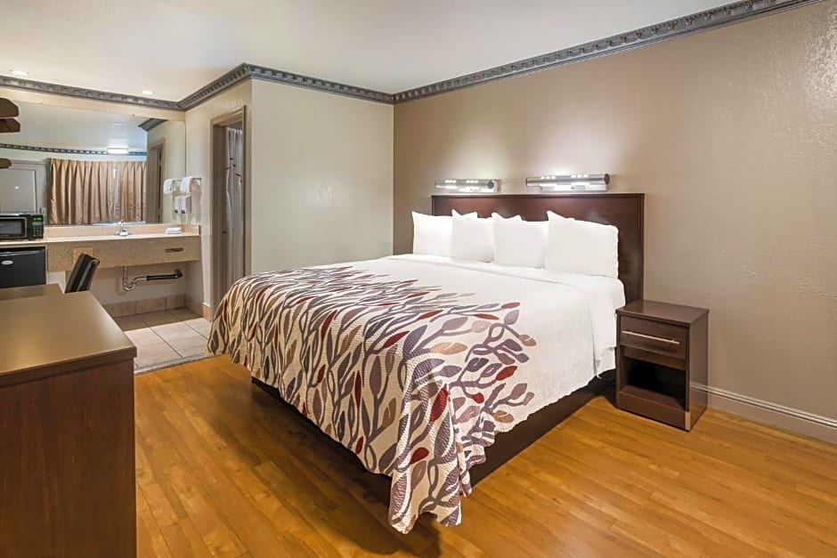Red Roof Inn Stockton