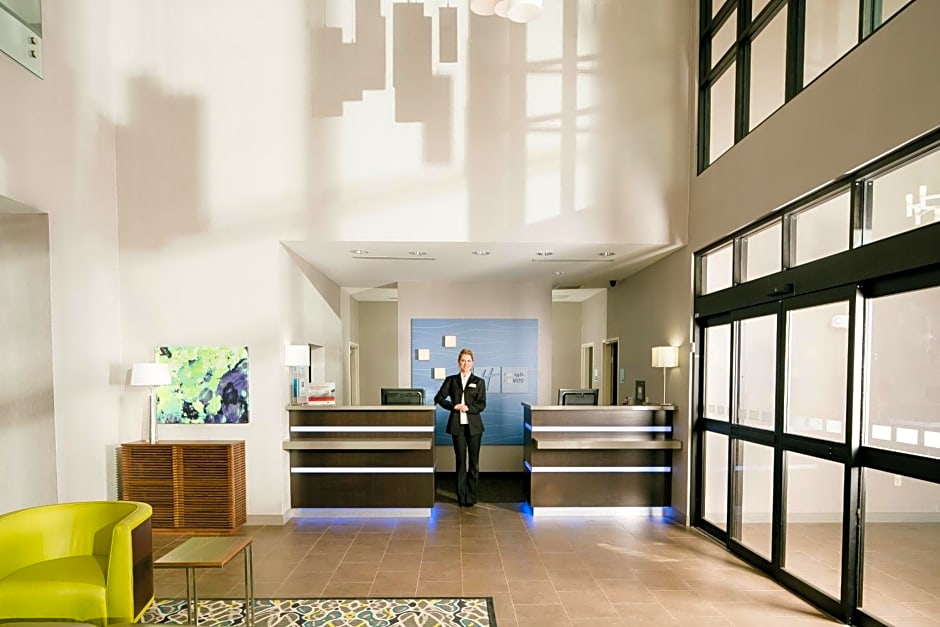 Holiday Inn Express & Suites Oklahoma City Downtown - Bricktown, an IHG Hotel