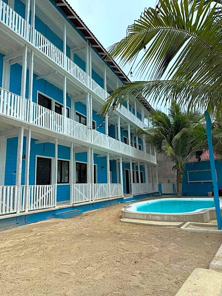 El Faro Beach Front by ÓOL Hotels