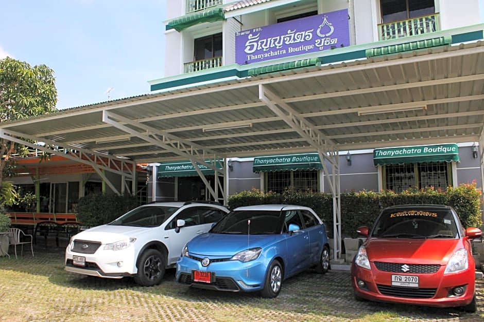 Thanyachatra Boutique.