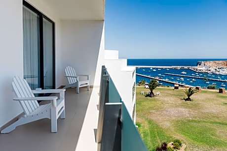 Suite with Garden View