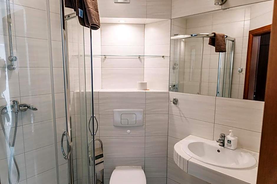 Willa Latarnik - doskonała lokalizacja, blisko atrakcji, 20min do plaży