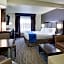 Holiday Inn Express Hotel & Suites Meadowlands Area By IHG