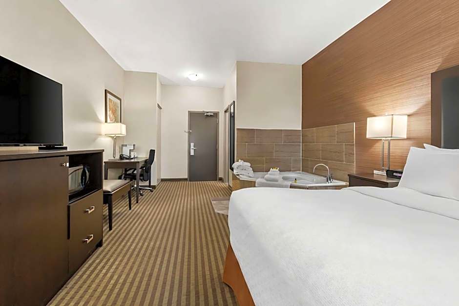 Best Western Plus Fergus Hotel