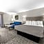 Quality Inn & Suites At Dollywood Lane