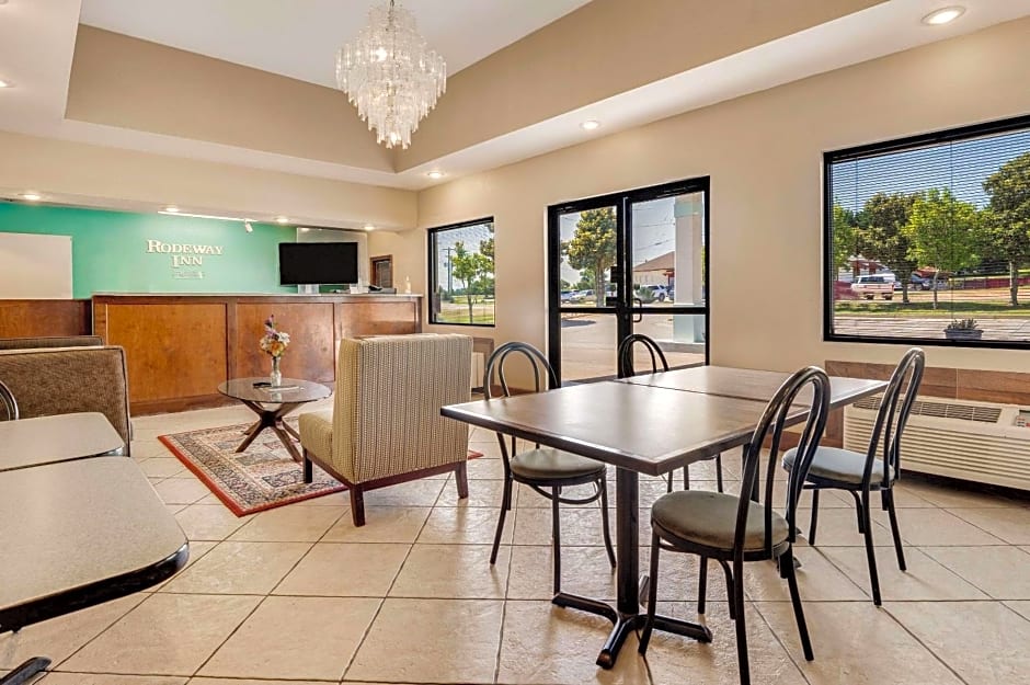 Rodeway Inn