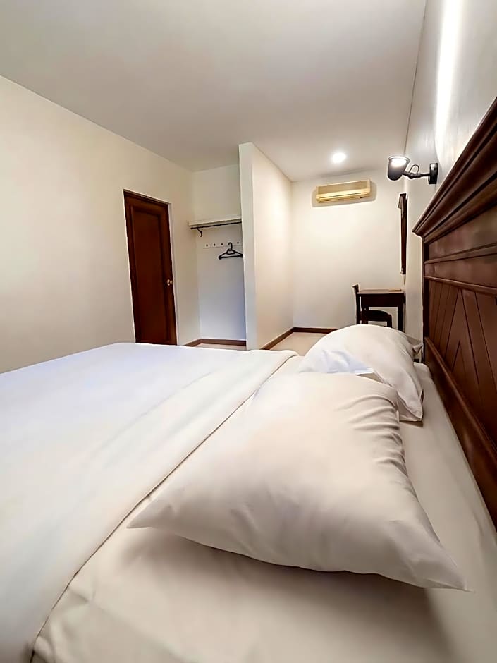 Parama Hotel