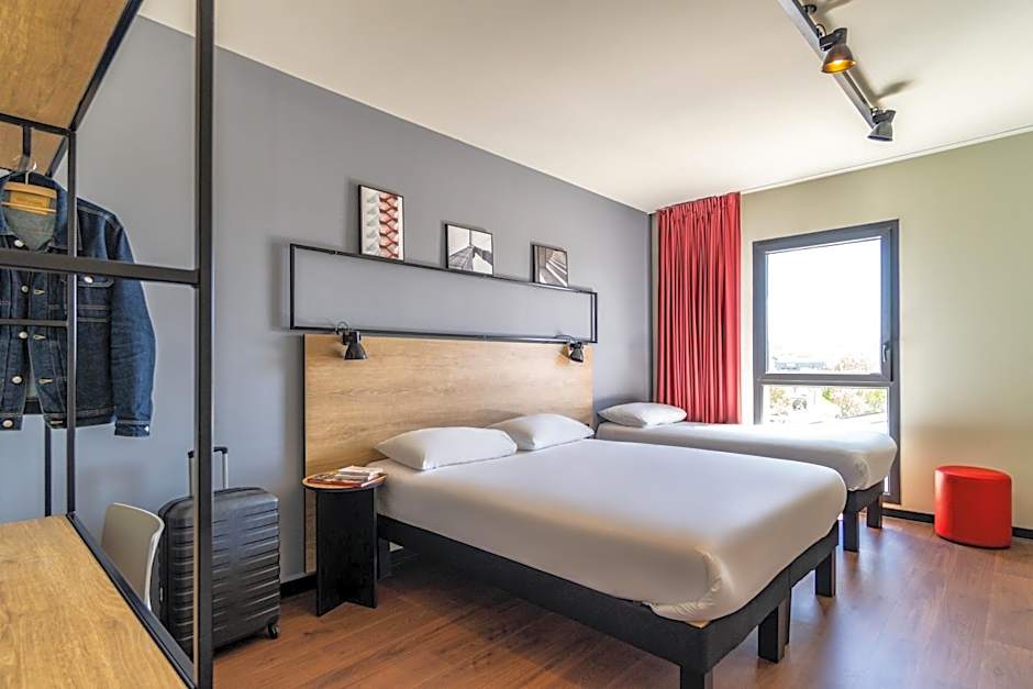Ibis Marseille Marignane Technopole