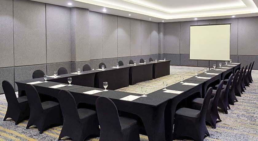 Grand Mercure Solo Baru
