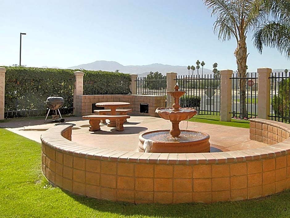Super 8 By Wyndham Indio