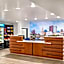 La Quinta Inn & Suites by Wyndham Columbus Airport Reynoldsburg