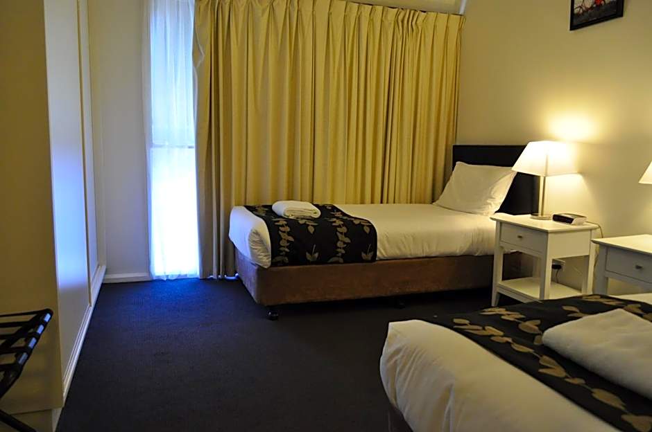 Albury Burvale Motor Inn