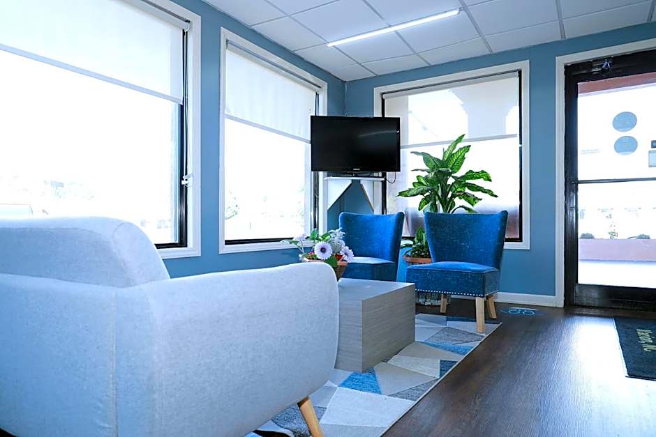 Super 8 by Wyndham Marion NC