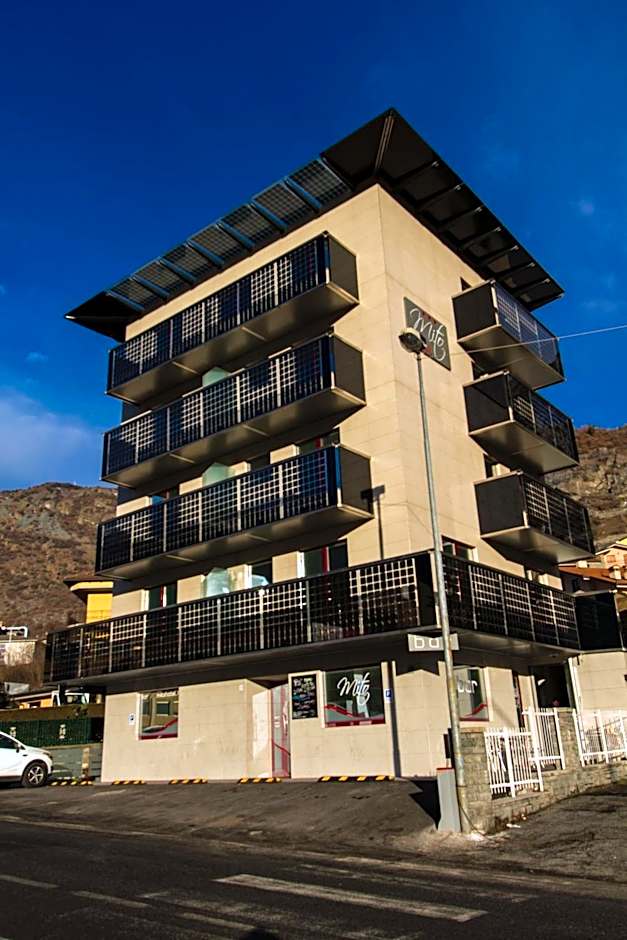 Photo 1 of 23 of Mito Hotel