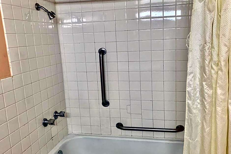 Red Carpet Inn & Suites Lima