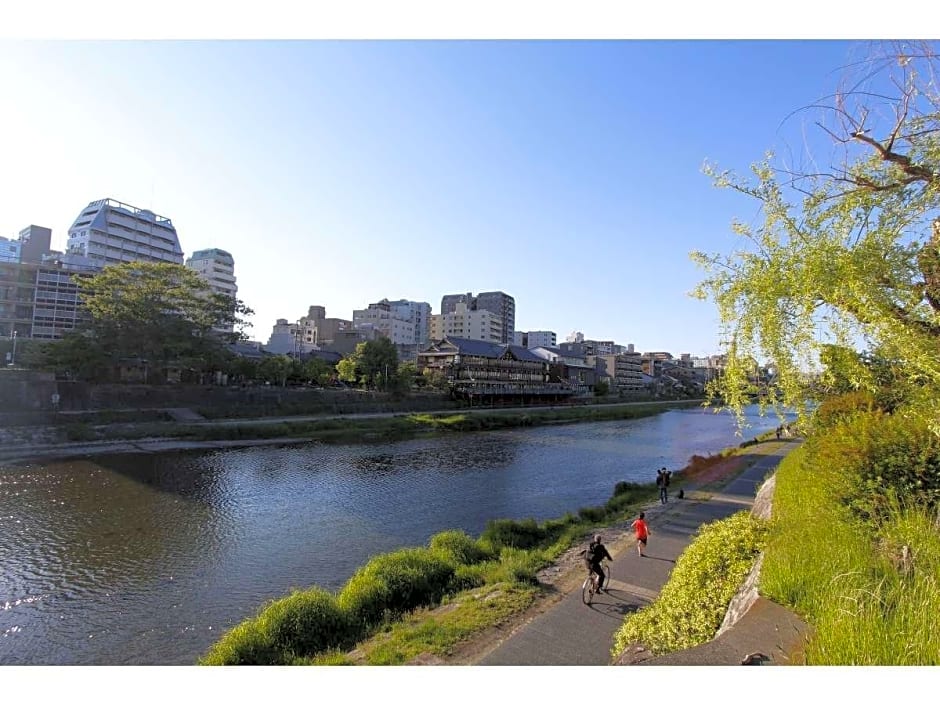 Hotel Livemax Kyoto Kamogawamae