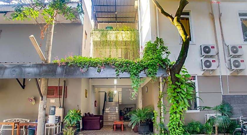Urbanview Hotel Minongga Pondok Labu by RedDoorz
