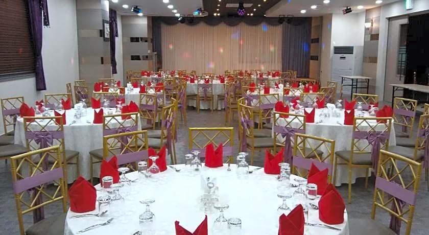 Hyunjin Tourist Hotel