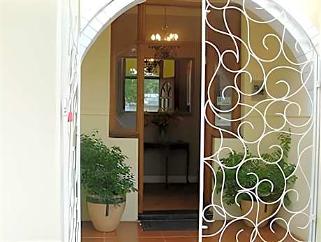 Arum Place Guest House