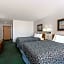 Days Inn by Wyndham Manchester