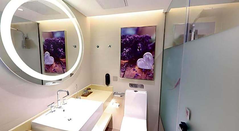 Lavande Hotel Beijing Olympic Village bird nest