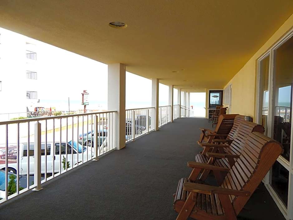 Howard Johnson Plaza Hotel by Wyndham Ocean City Oceanfront