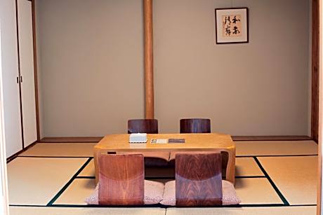 Deluxe Room with Tatami Area and Ocean View