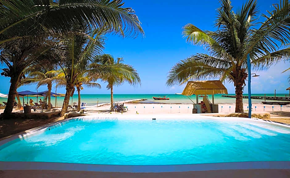 El Faro Beach Front by ÓOL Hotels