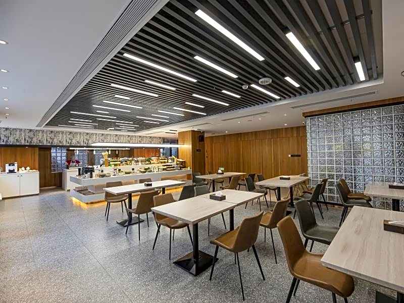 GreenTree Eastern Hotel Suzhou Dushu Lake Yinshan Lake Guoyuan Road Metro Station