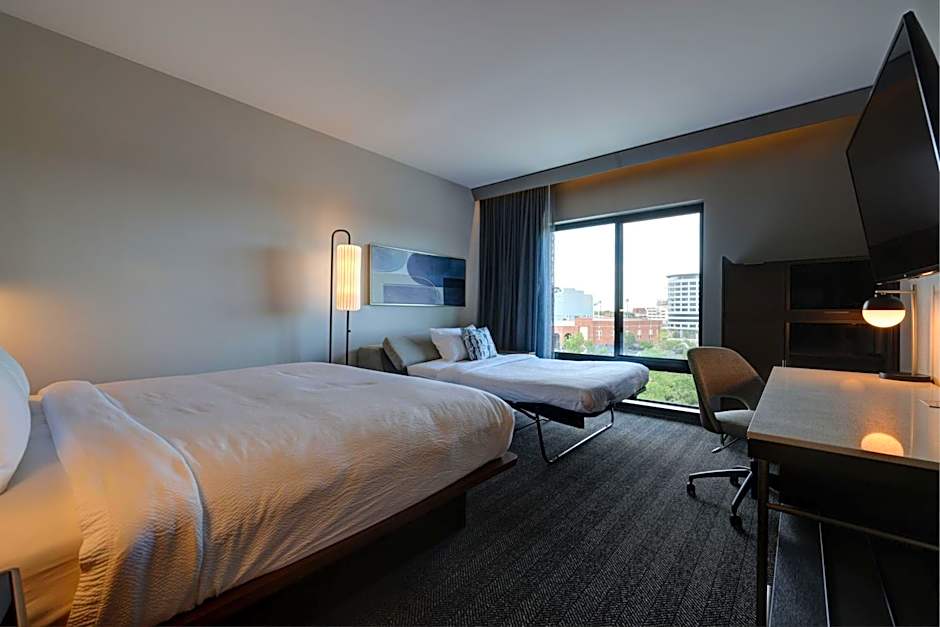 Courtyard by Marriott Iowa City University Heights