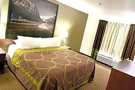 King Room - Non-Smoking